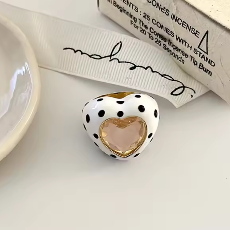 Enamel Zirconia Heart Ring in Pink