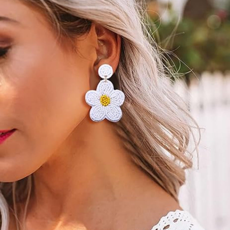 Daisy Beaded Earrings in White
