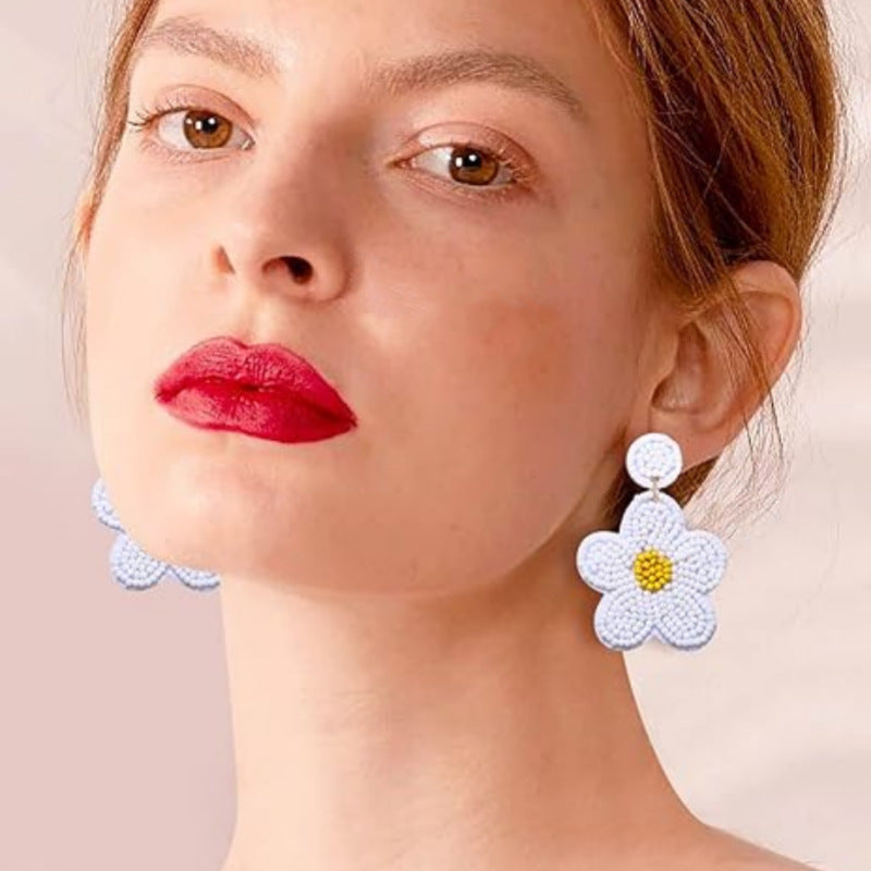 Daisy Beaded Earrings in White