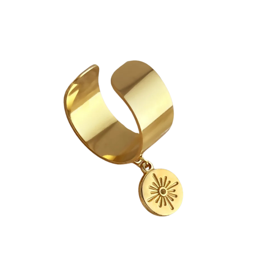 Adjustable Charm Barrel Ring in Gold Star