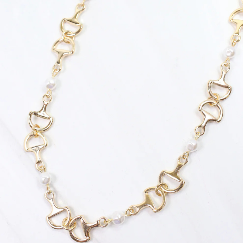 Horsebit and Pearl Necklace in Gold