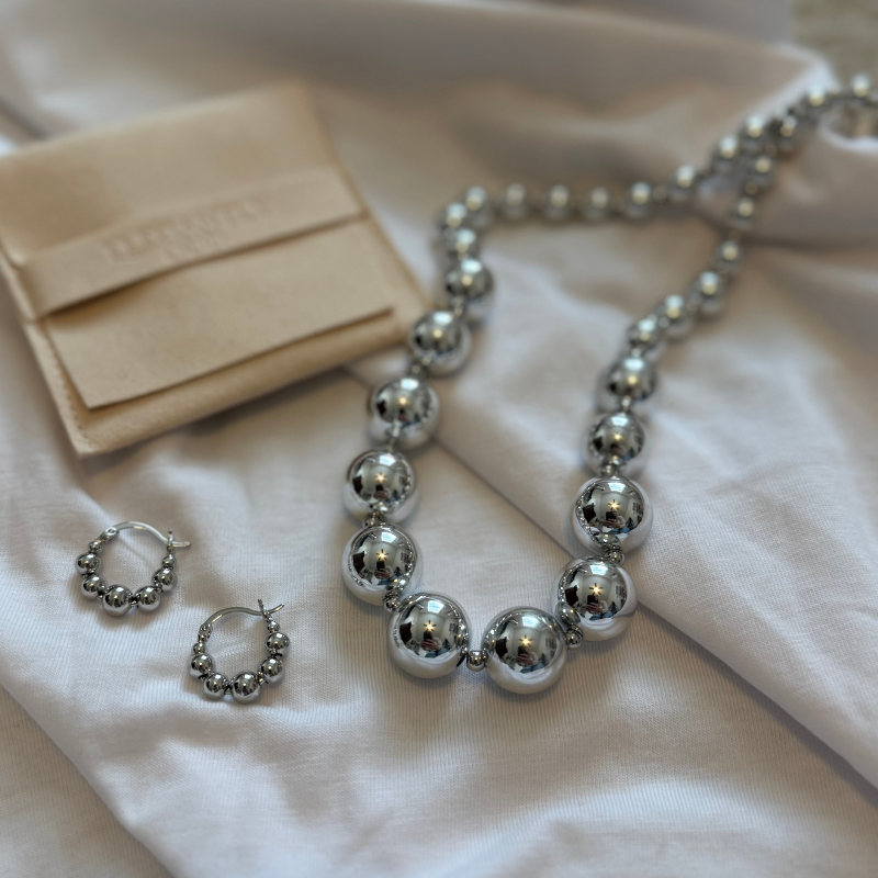 Big Beaded Chunky Necklace in Silver