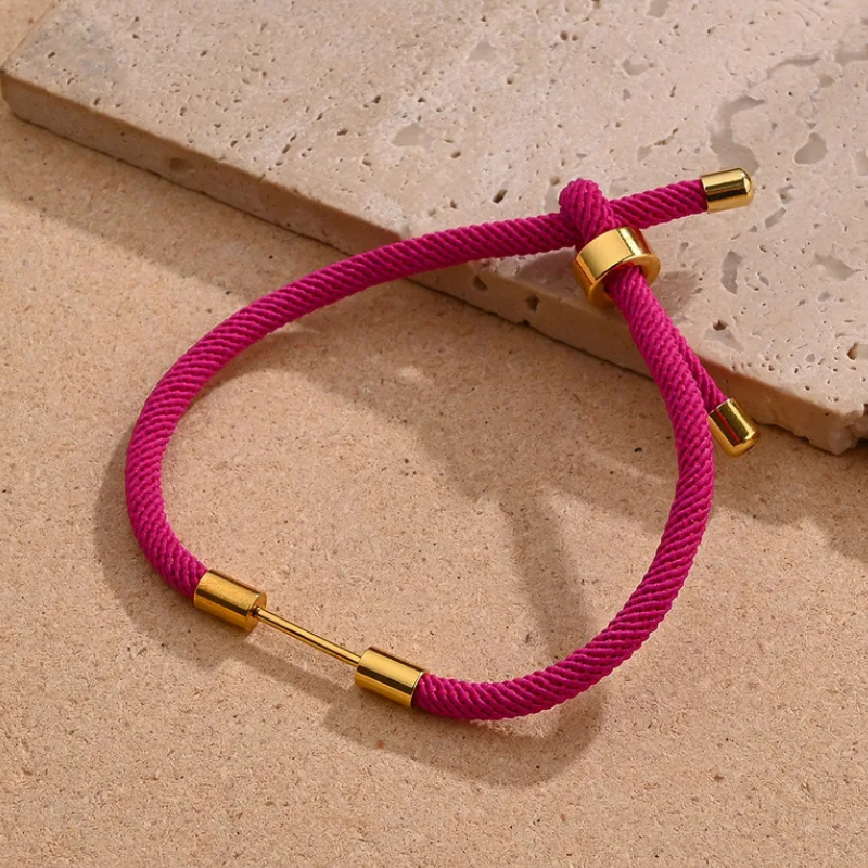 Charm Bar Wrist Lace in Purple